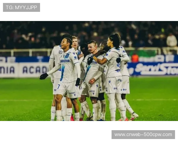 法甲形成巴黎、朗斯、马赛多队竞争混战局面,榜首分差为五年来最小